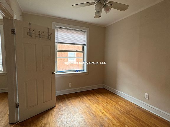 4th image of 2344 W Touhy Ave #3NC
