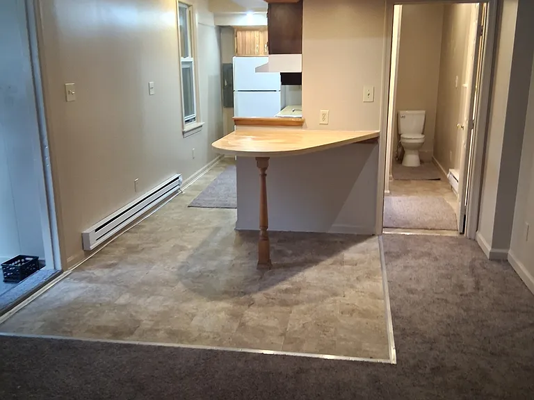 601 N Pitt St — Photo 2