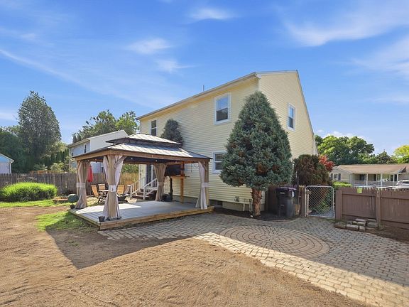 5th image of 5 Timber Ln