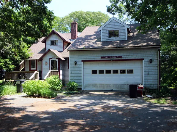 37 Riverside Road, Mashpee, MA 02649