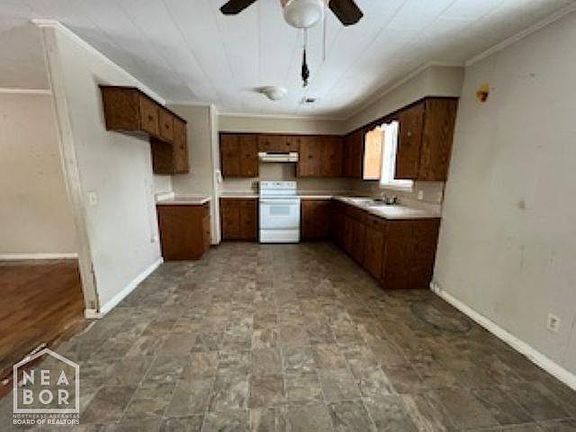 5th image of 605 Kelly Dr