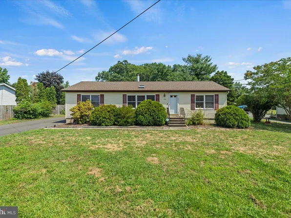 146 Foster Ave, Vineland, NJ 08360