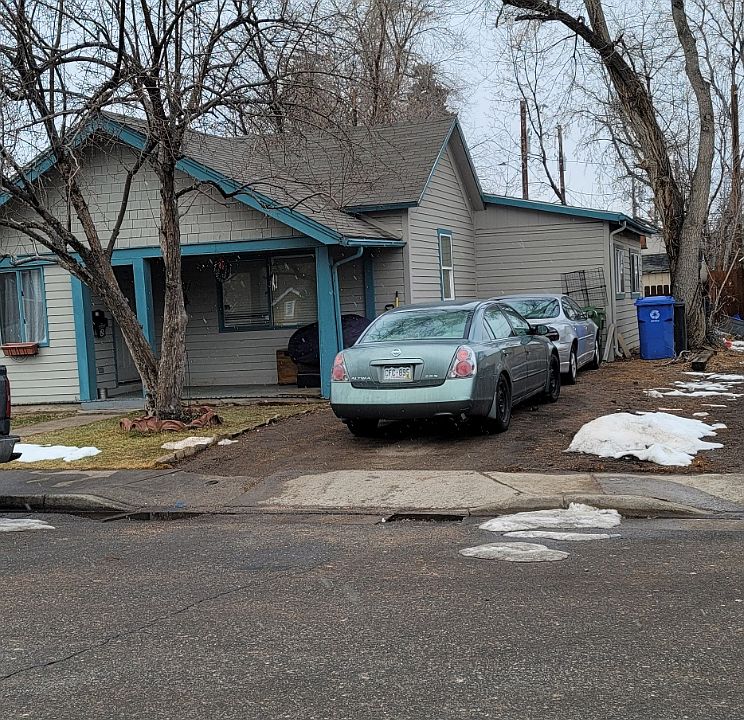 1st image of 131 E 2nd St