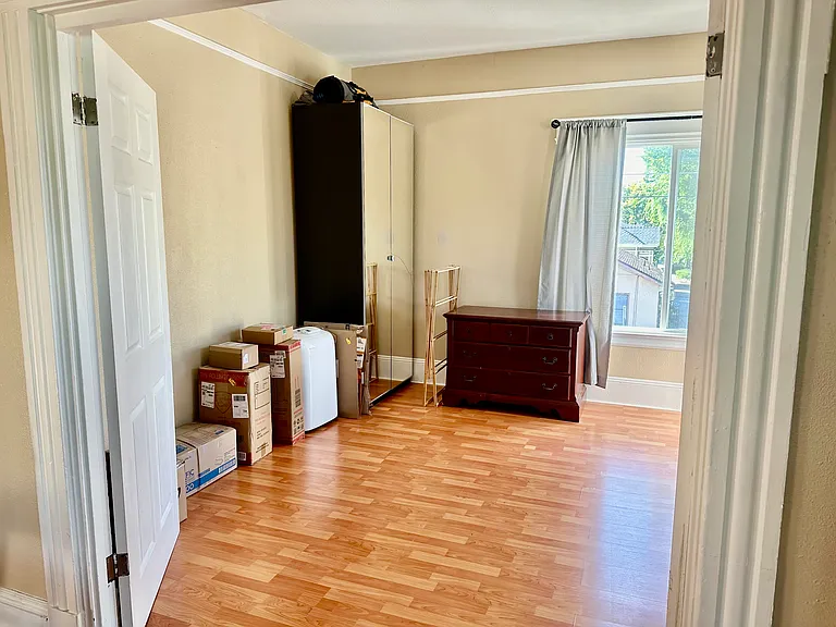 401 E Saint James St #2 — Photo 4