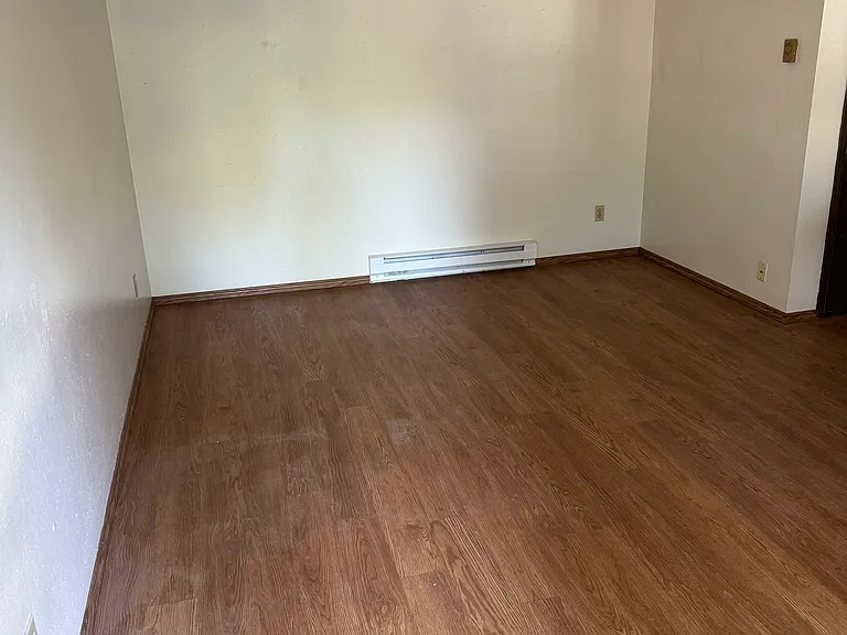 629 SE Franklin St #2 — Photo 2