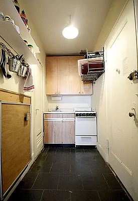 Rented by Cooper & Cooper Real Estate | media 27