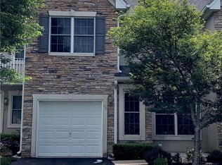 95 Osprey Dr #F1, Old Bridge, NJ 08857