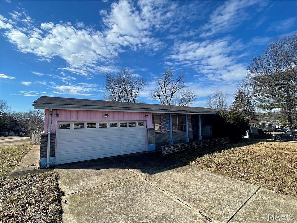 1st image of 2270 Ainsworth Dr
