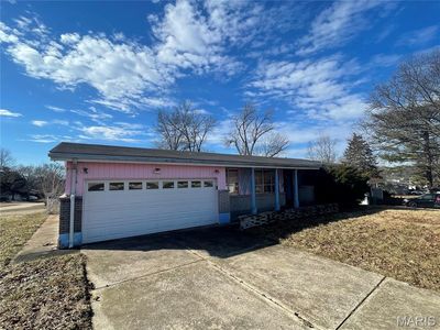 2270 Ainsworth Dr, Saint Louis, MO, 63136