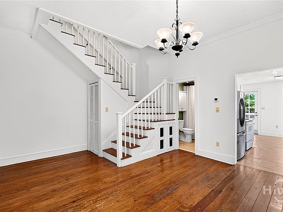 5th image of 513 E Gordon Street