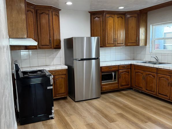 (undisclosed Address)