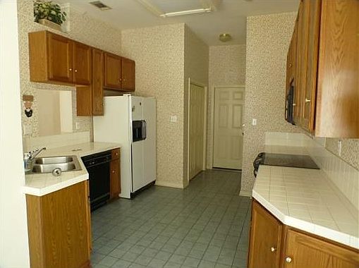 3rd image of 114 Woodcrest Dr