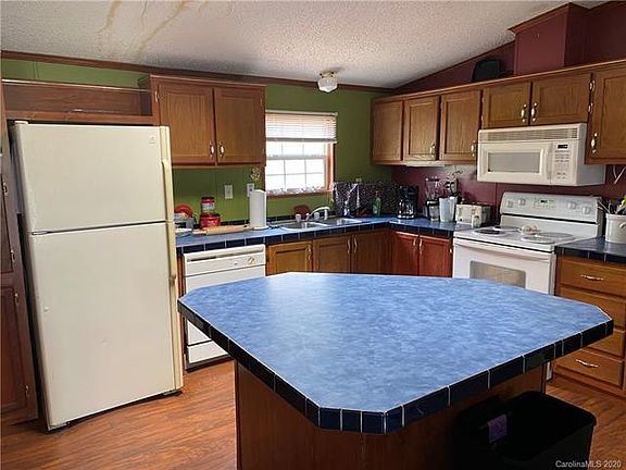 4th image of 146 Jade Walker Dr
