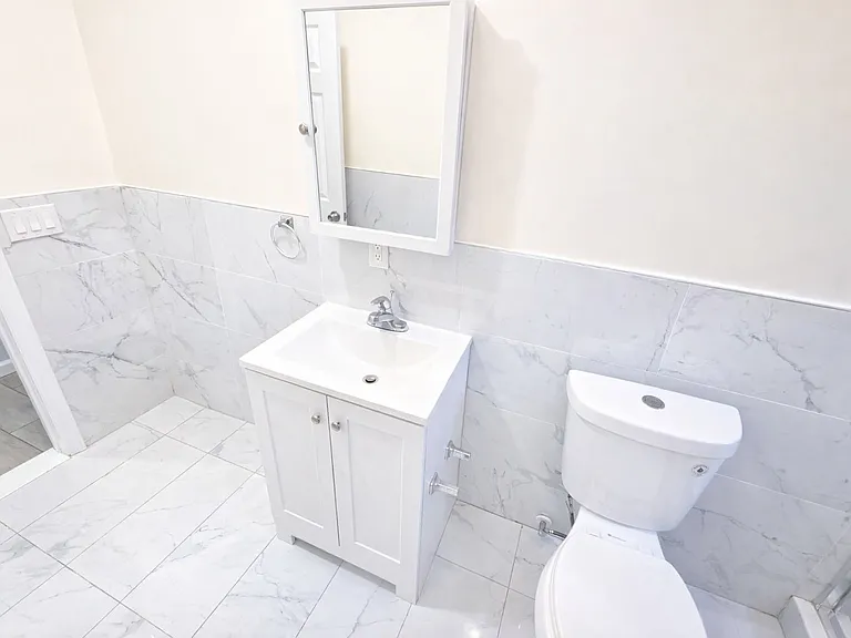 5114 Hudson Ave #7 — Photo 8
