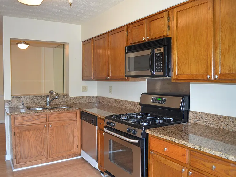 4001 Riverlook Pkwy SE — Photo 13