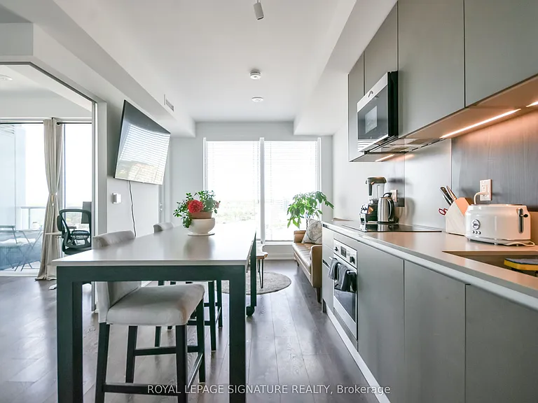 39 Mary St #1505 — Photo 4