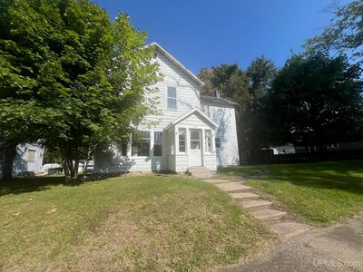 616 E B St, Iron Mountain, MI, 49801