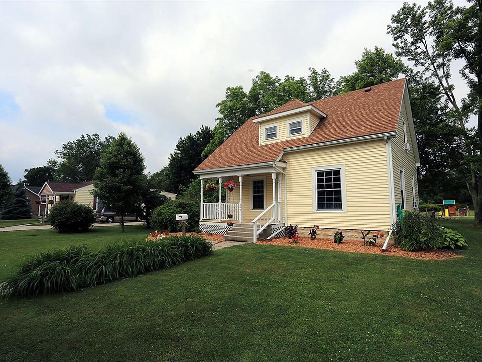 1st image of 349 Barnum St