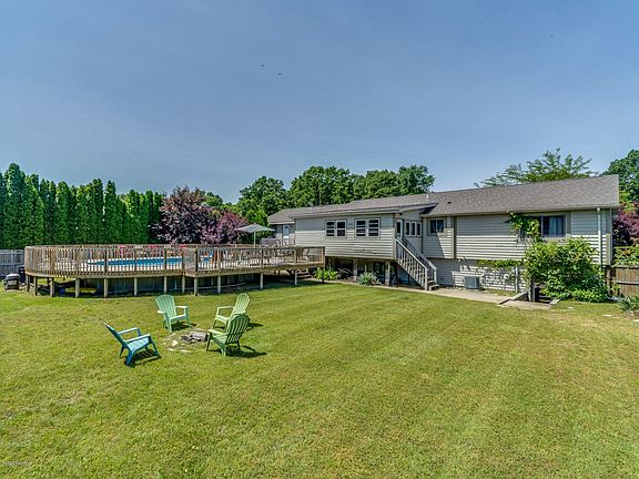 3rd image of 10680 Kissman Dr