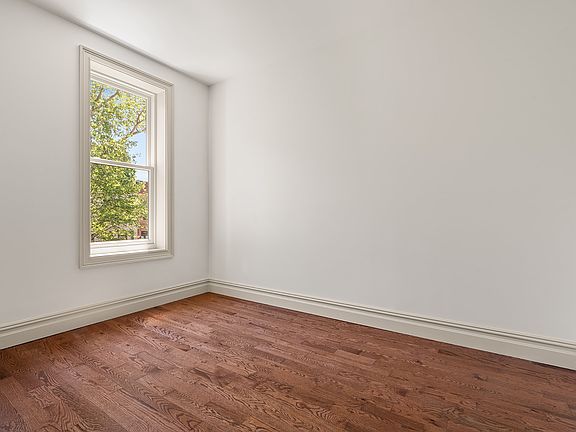 4th image of 167 Sterling St #2