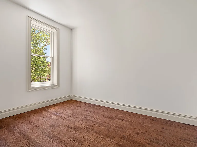 167 Sterling St #2 — Photo 4