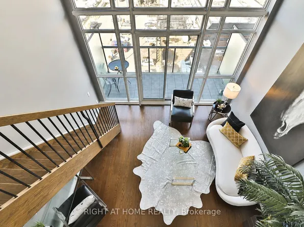 5 Hanna Ave, Toronto, ON