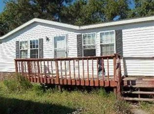 106 Coinjock Canal Rd, Coinjock, NC 27923