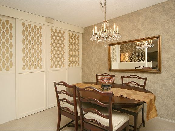 4th image of 1200 W Huntington Dr #13