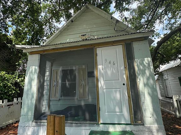 4th image of 950 Spearing St #950