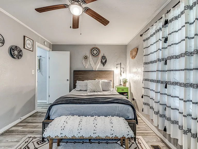 2912 W Fairfield Ave — Photo 19