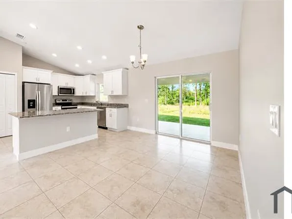 3208 21st St W, Lehigh Acres, FL 33971