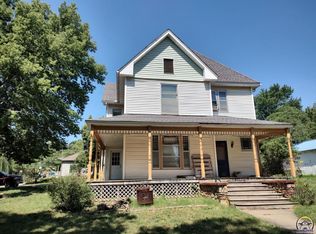 217 S 5th St, Madison, KS 66860