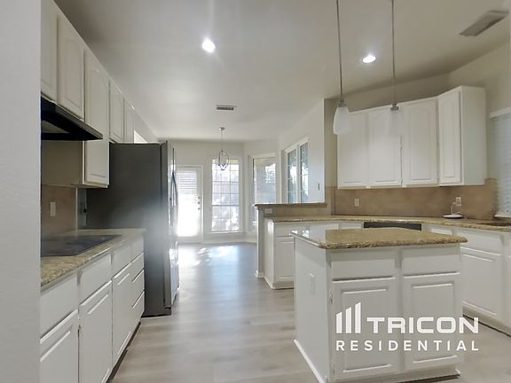 5th image of 2209 Gisbourne Dr