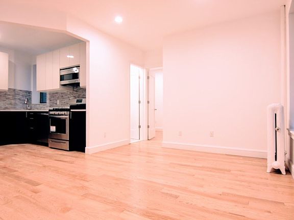 4th image of 24 Charles St APT 2