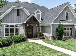 815 38th Ave NE, Hickory, NC 28601