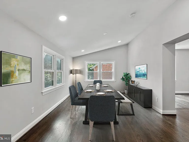 1506 Noyes Dr — Photo 10