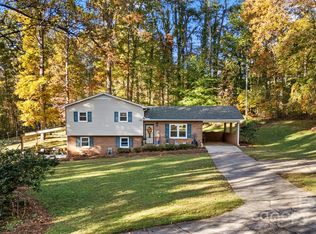 1711 McCombs St, Newton, NC 28658