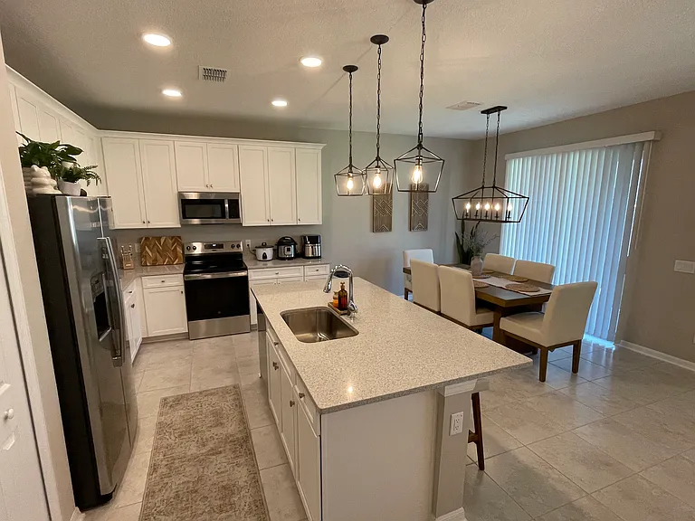 2633 Sunny Pebble Loop — Photo 4