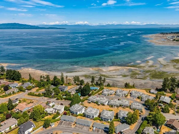 330 Dogwood St Unit 228, Parksville, BC V9P 1P7