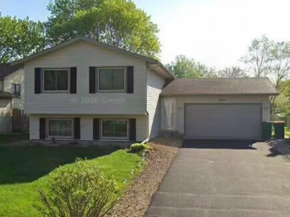 4268 Sun Cliff Rd, Eagan, MN 55122