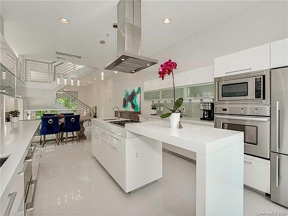 3rd image of 373 Viburnum Way Ct