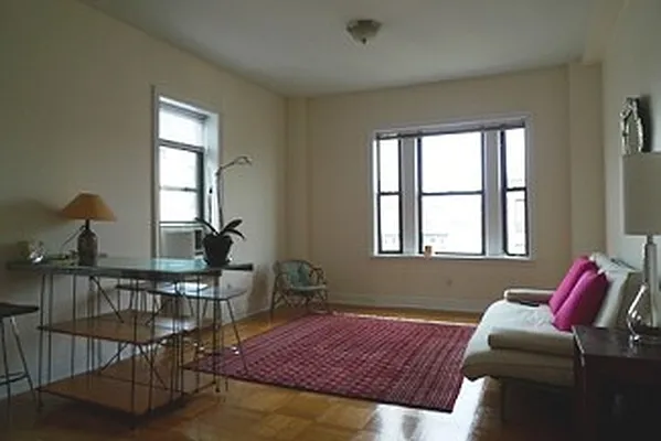 Rented by Raz Realty | media 25