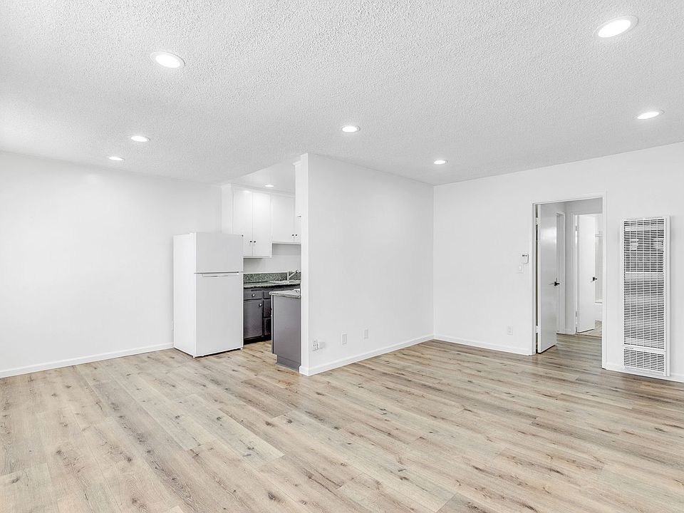 1st image of 849 Wilcox Ave #5