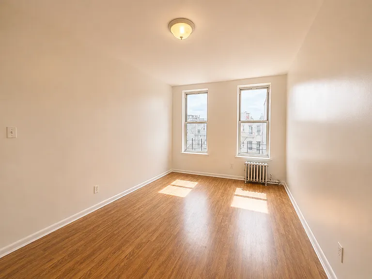5802 Myrtle Ave #3A — Photo 8