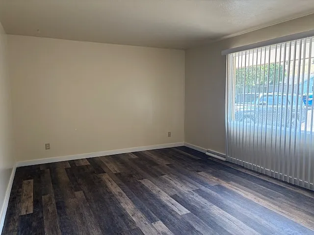 126 Saranac Dr — Photo 4
