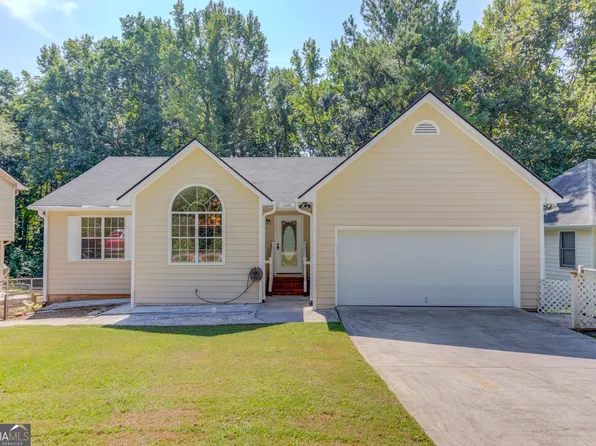 525 Clearwater Pl, Lawrenceville, GA 30044