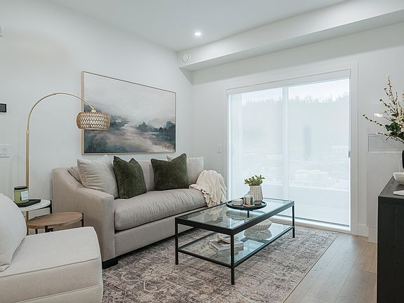 2nd image of 46185 Thomas Rd #403