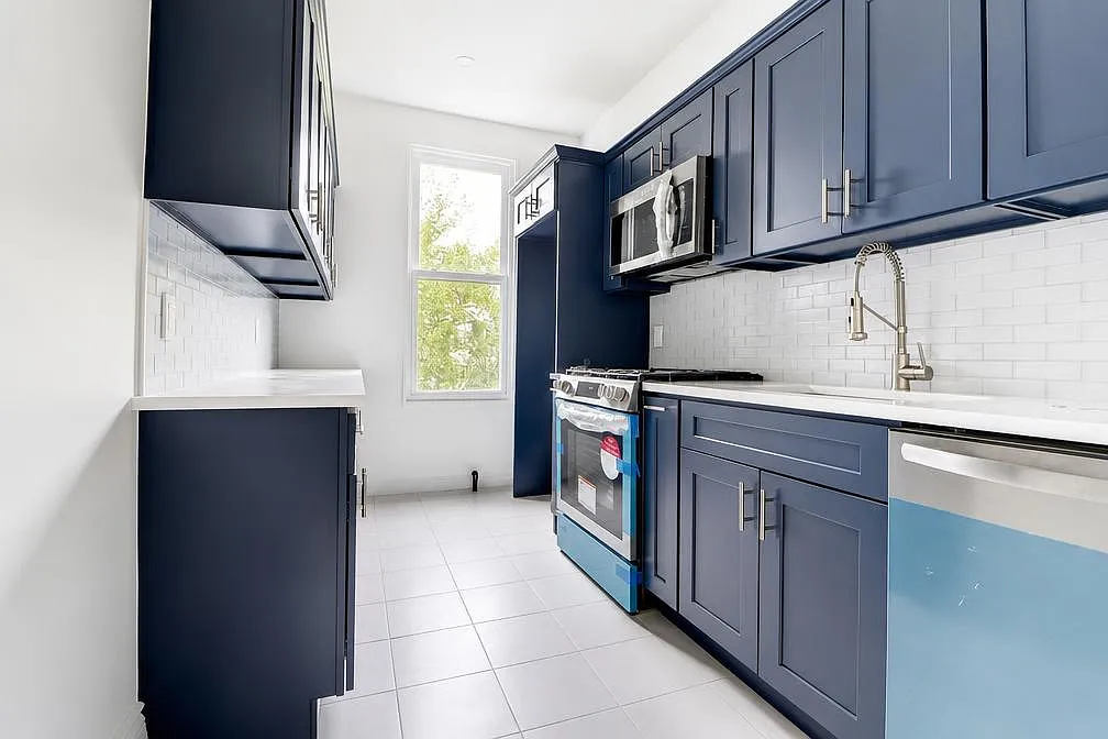 215 Weirfield Street — Photo 2