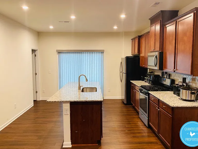315 King Closer Dr #1 — Photo 5