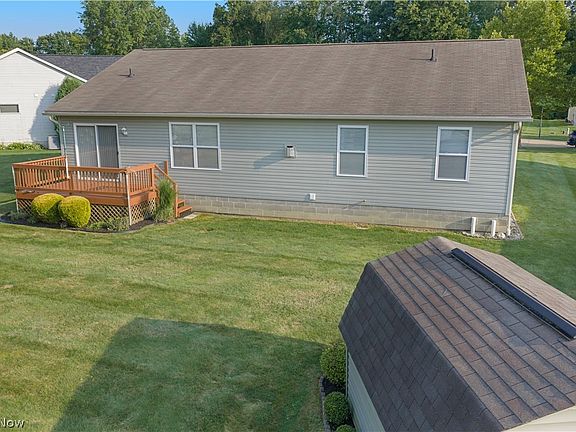 4th image of 854 Susan Rd